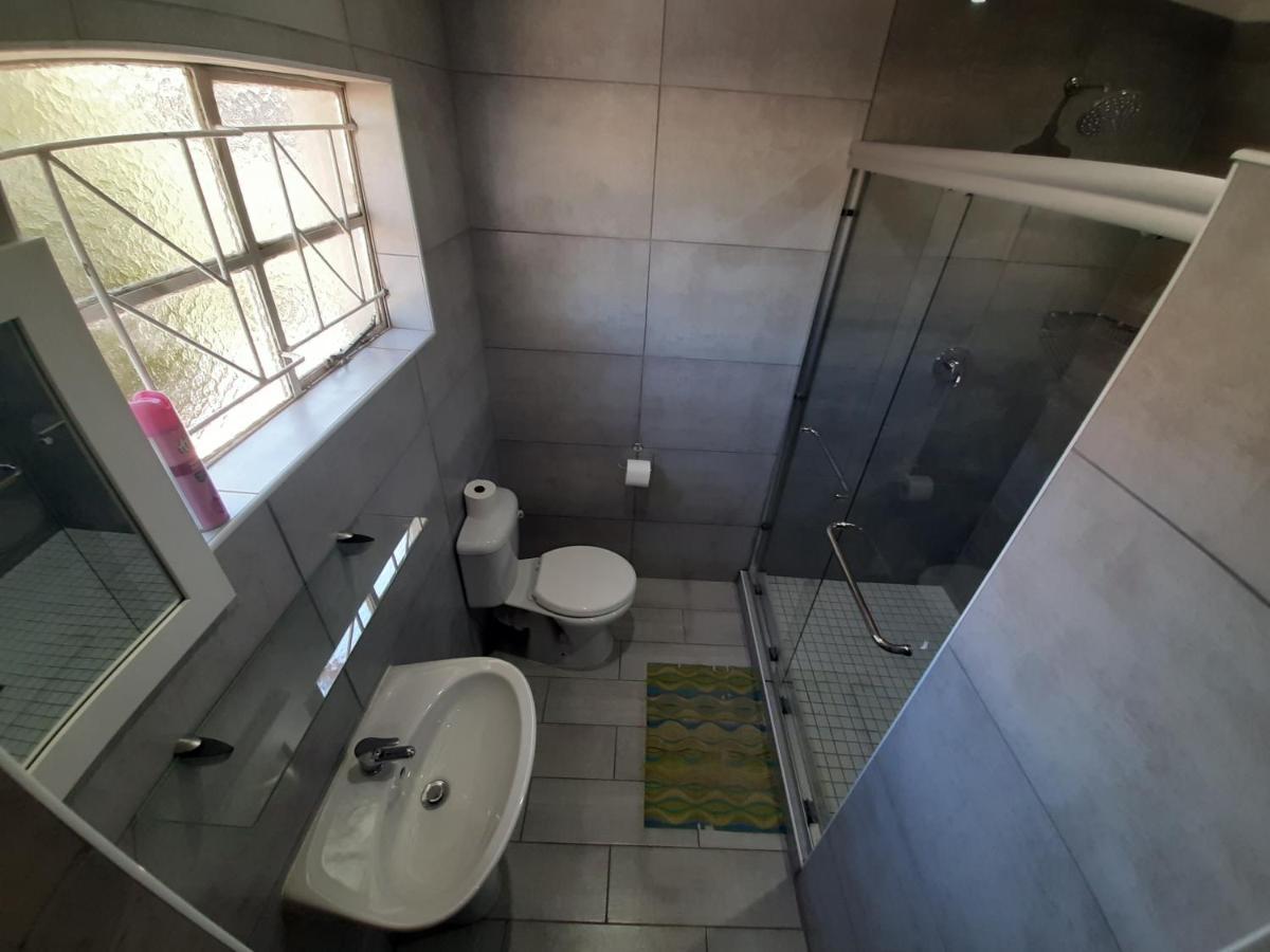 Lux Rooms On 37 Bloemfontein Luaran gambar